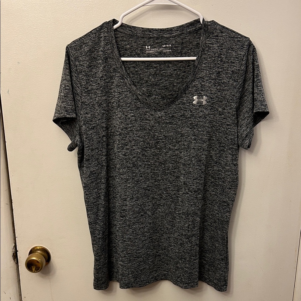 Under Armour Women's Charcoal Heather Tee